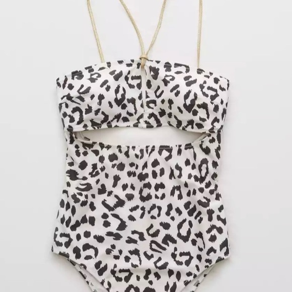 aerie Other - Aerie Leopard Keyhole Onepiece Swimsuit